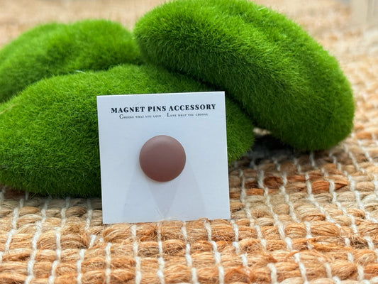 Brown hijab magnet with strong hold and warm finish, designed for secure, snag-free styling in a versatile neutral tone.