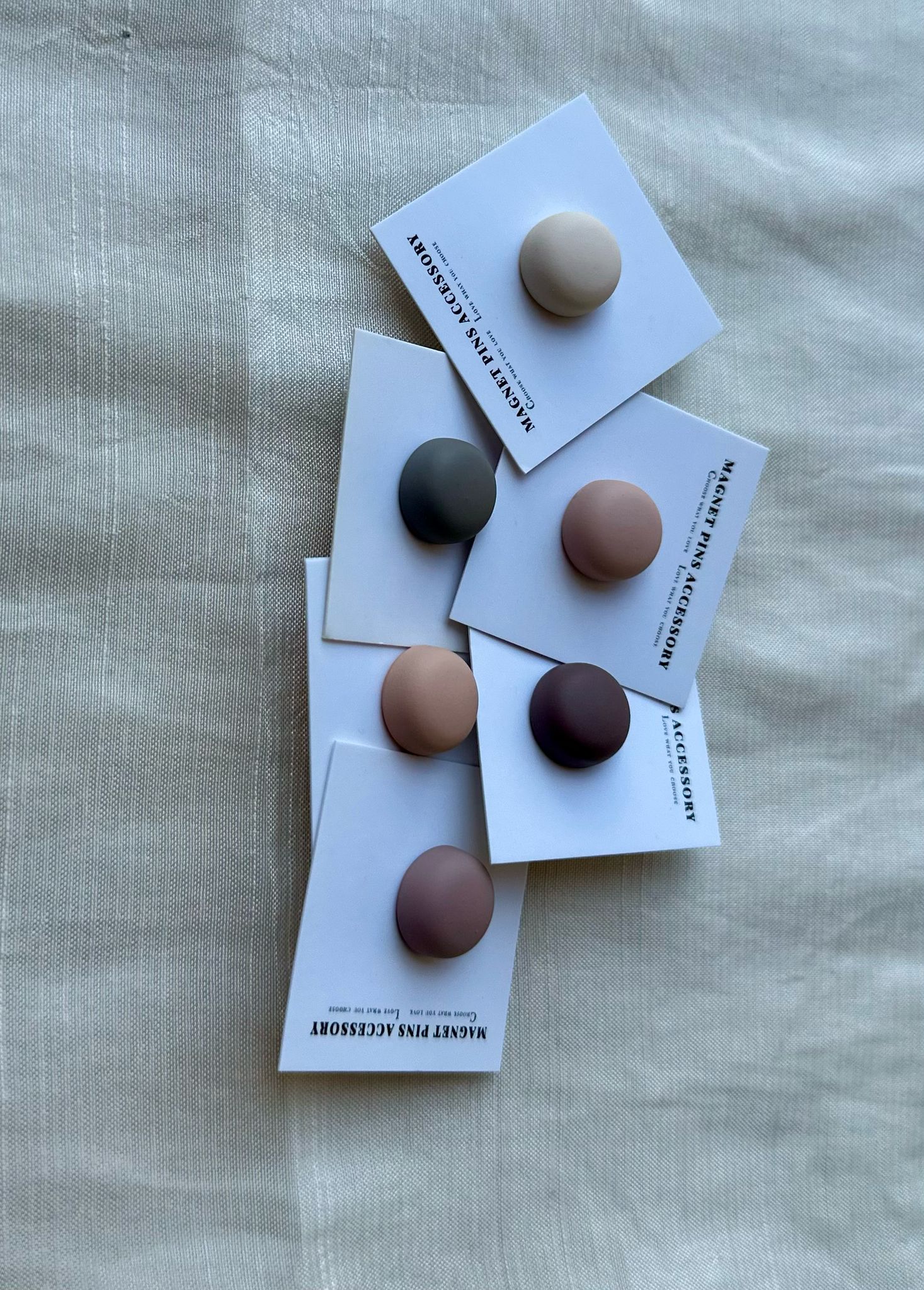 Hijab magnets – strong, no-snag magnetic pins for securing scarves and hijabs safely