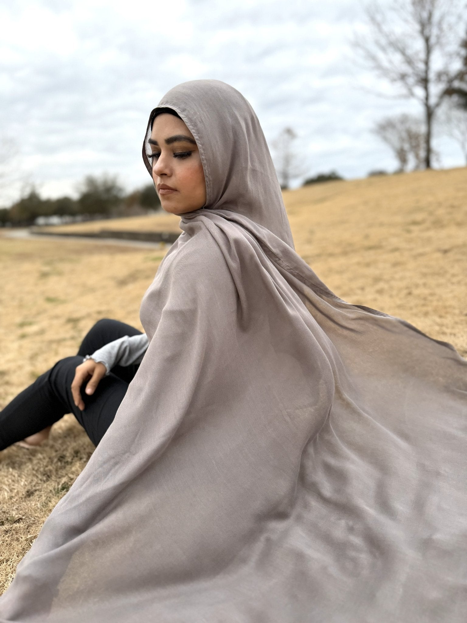 Soft gray modal hijab featuring lightweight, airy fabric and smooth drape, comfortable non-slip wrap for daily wear